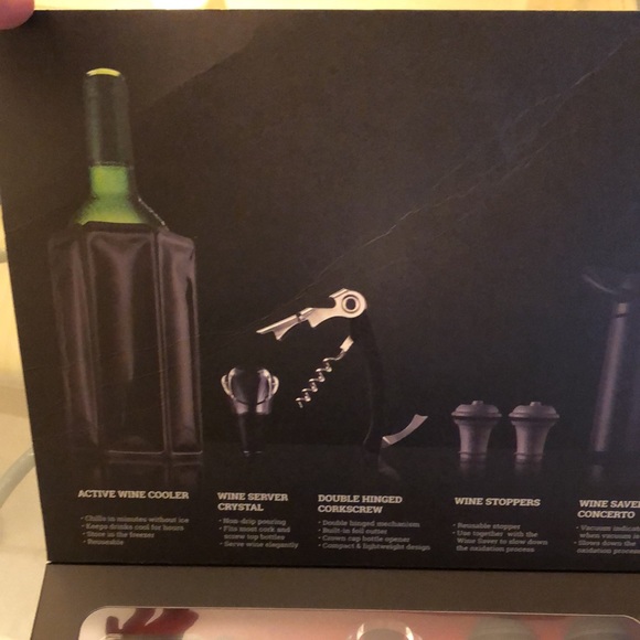 Wine Essentials - Picture 2 of 7
